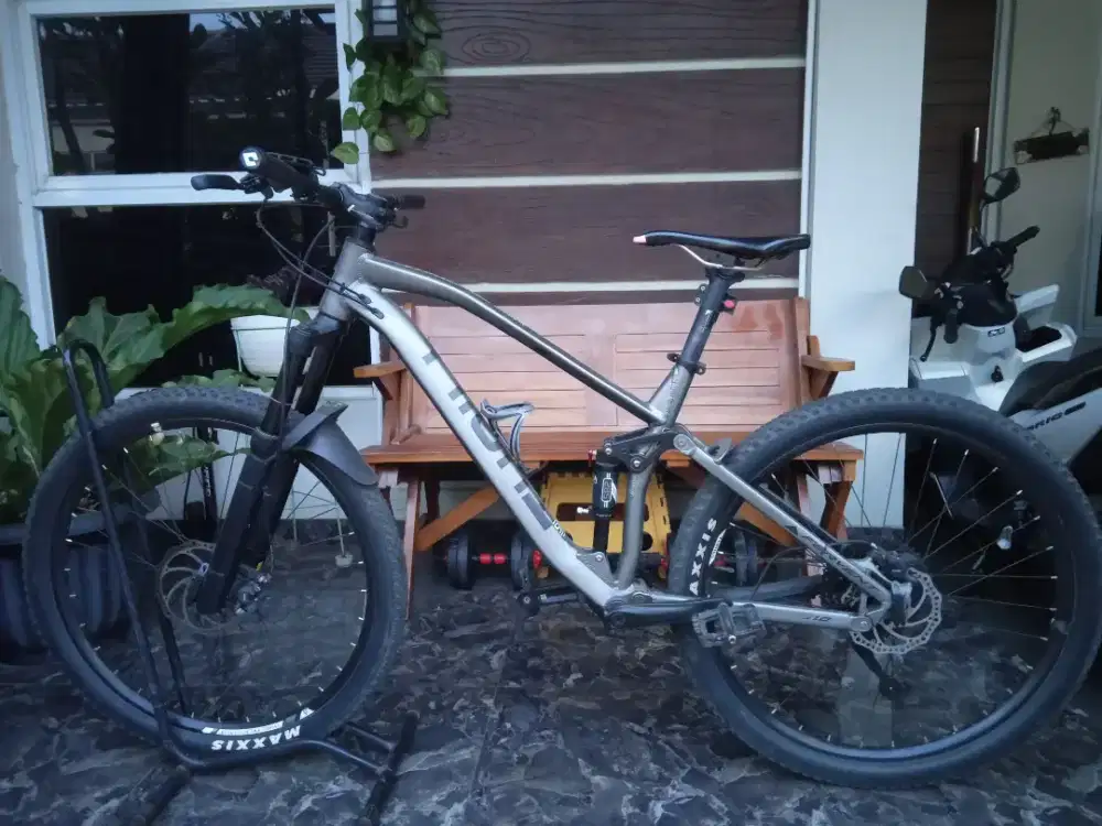 Sepeda MTB Fullsuss THRILL 27.5 FERVENT T120 1.0