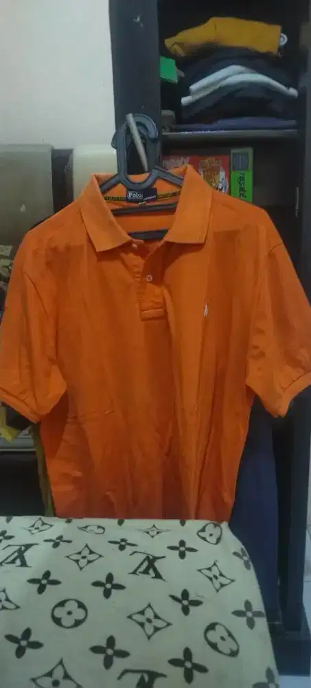 Baju polo kerah warna orange