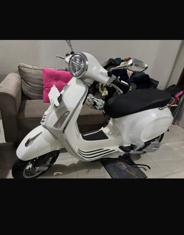 Jual vespa putih