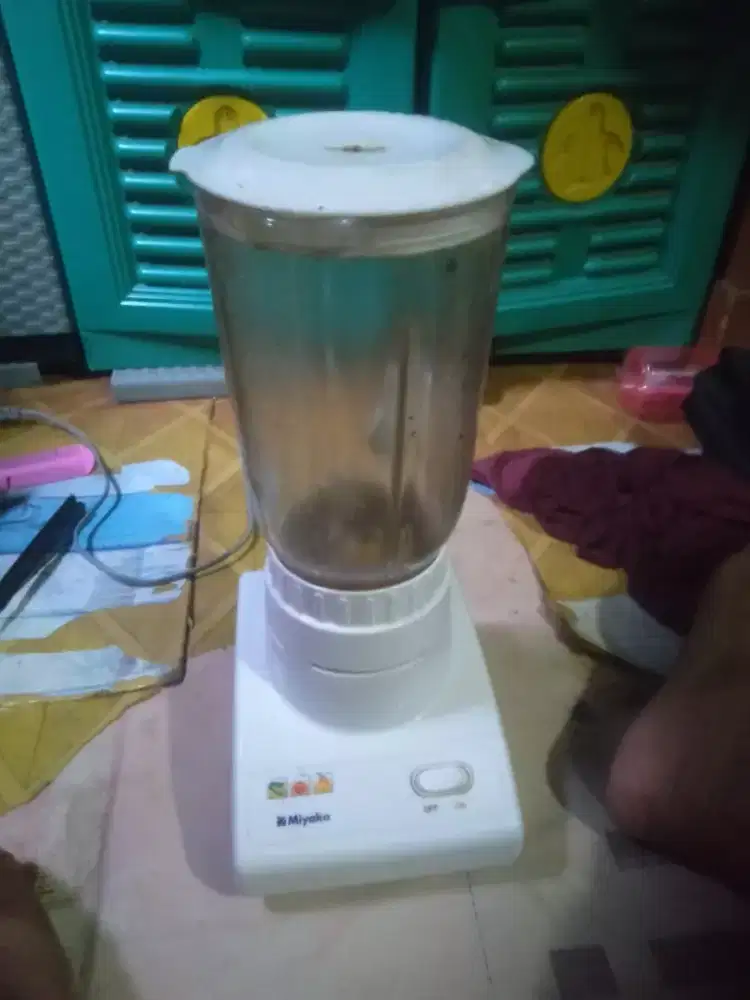Blender Miyako belum pernah service dari beli baru masih bagus semua