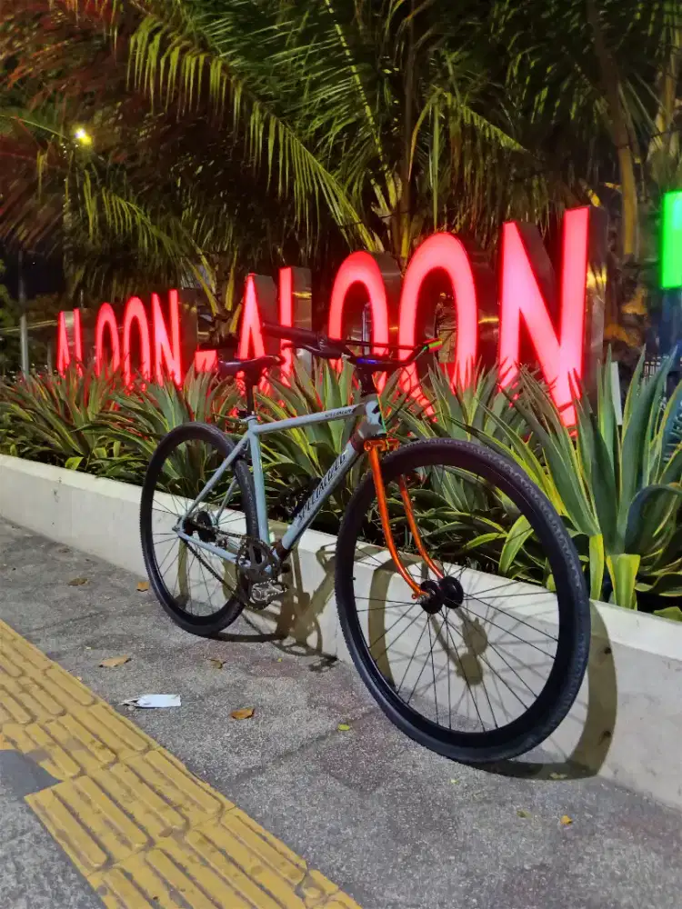 Sepeda fixie United Soloist 02 size 48