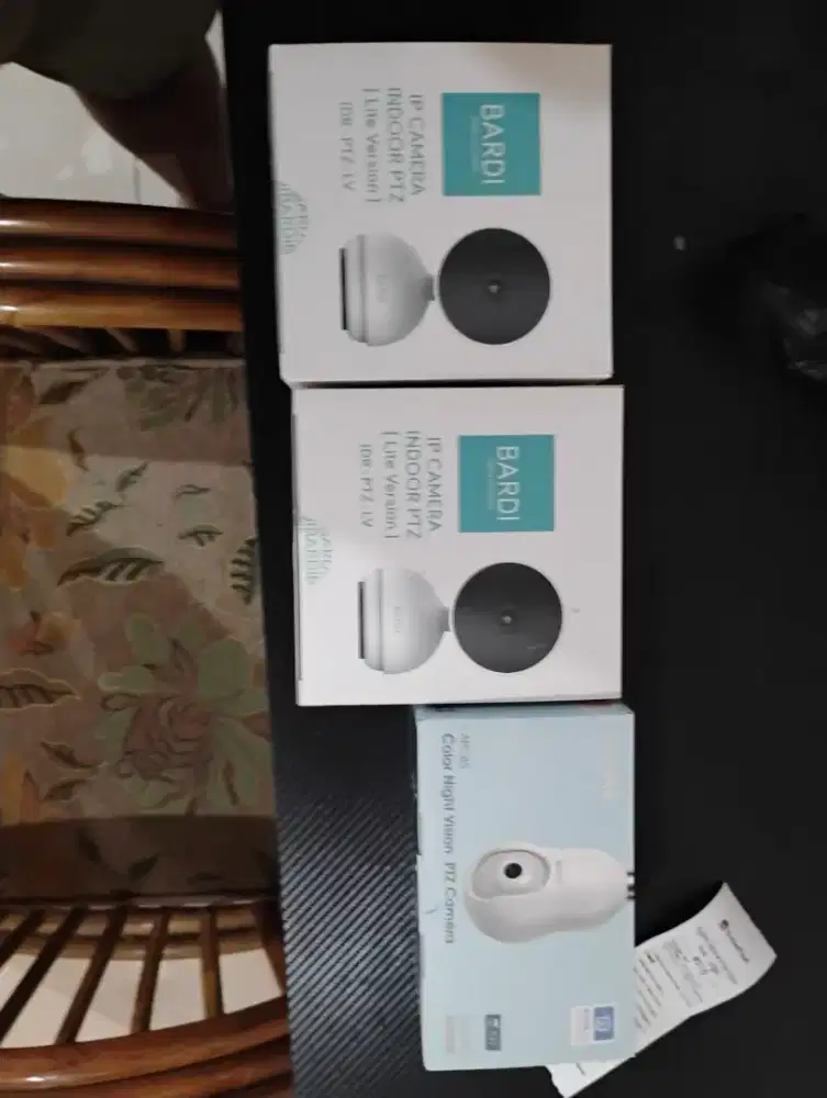 IP CAMERA INDOOR & OUTDOOR