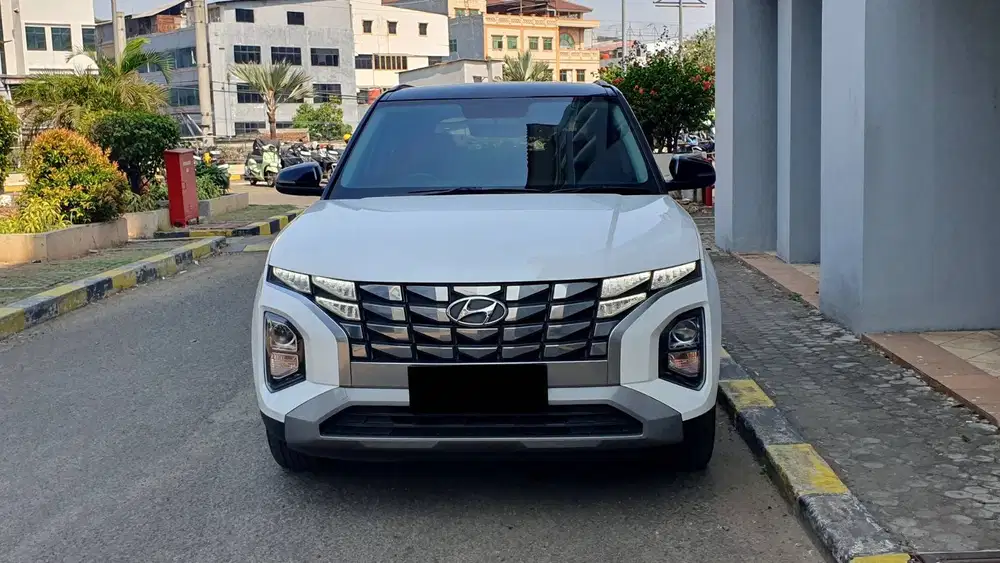 Hyundai Creta 1.5L Trend My Own Panoramic AT Putih NIK 2022 Like New