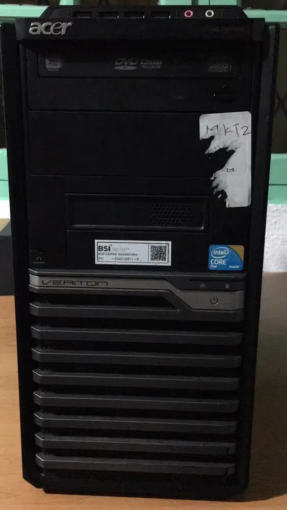 PC ACER VERTION M480 + MONITOR ACER + KEYBOARd