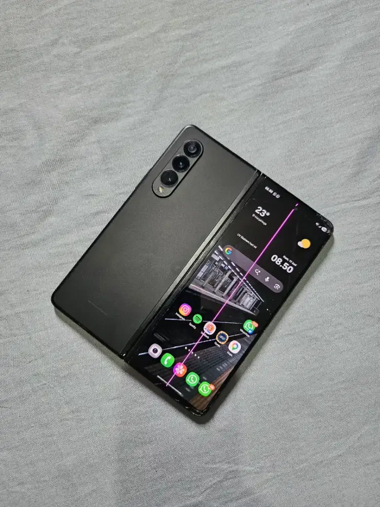Samsung Zfold 3 12/256gb Minus Layak Pakai