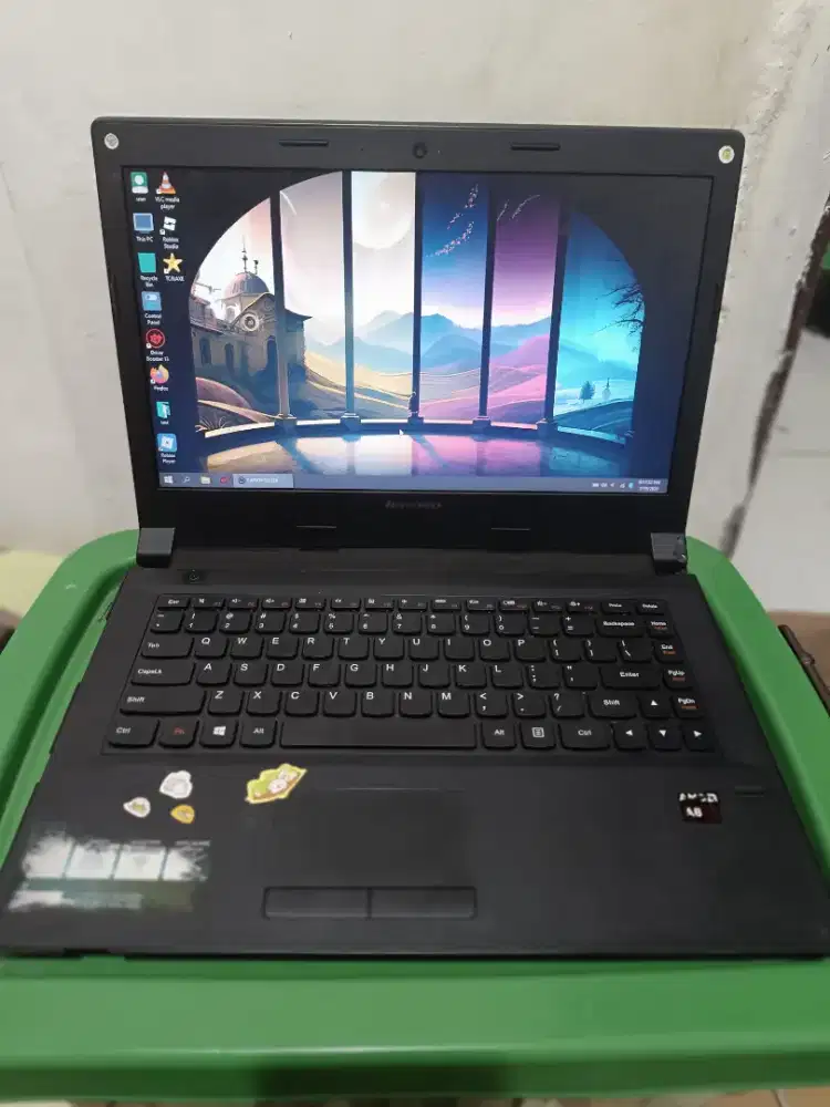 Lenovo B40-45 A8 RADEON R5 RAM 8GB