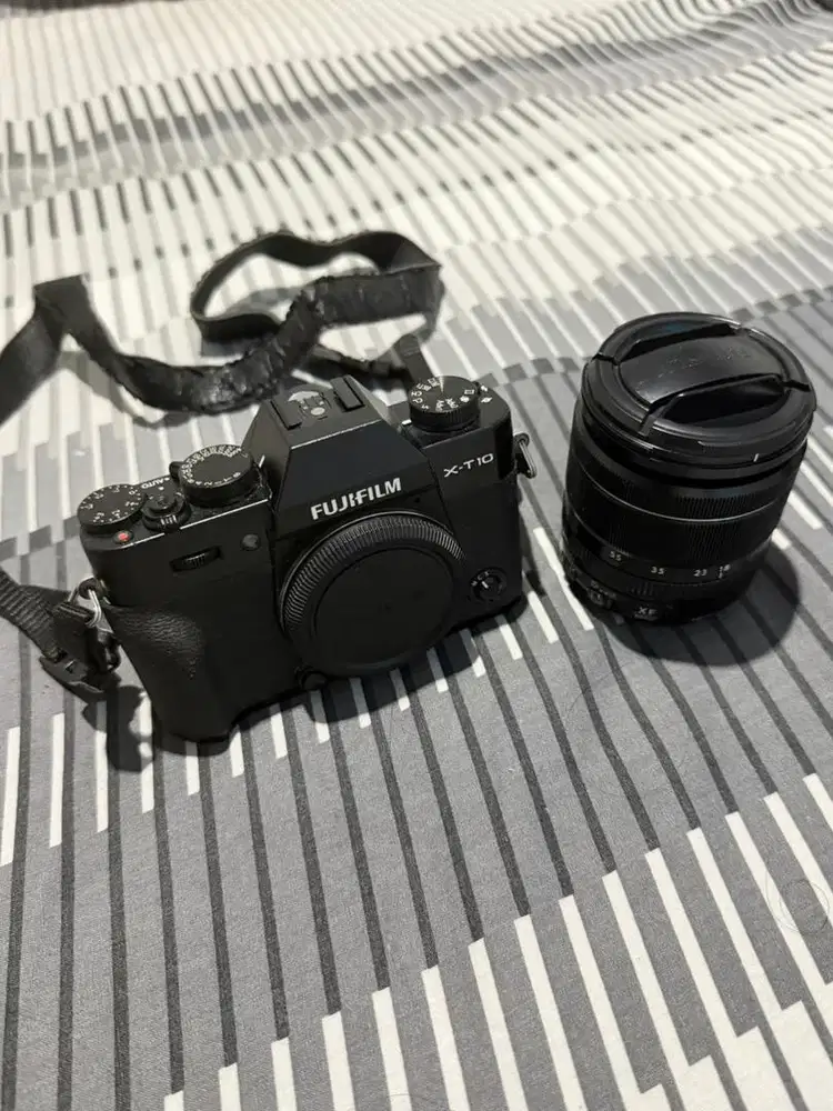 Fujifilm X-T10 Black + Lens XF 18-55mm f/2.8-4 R LM OIS