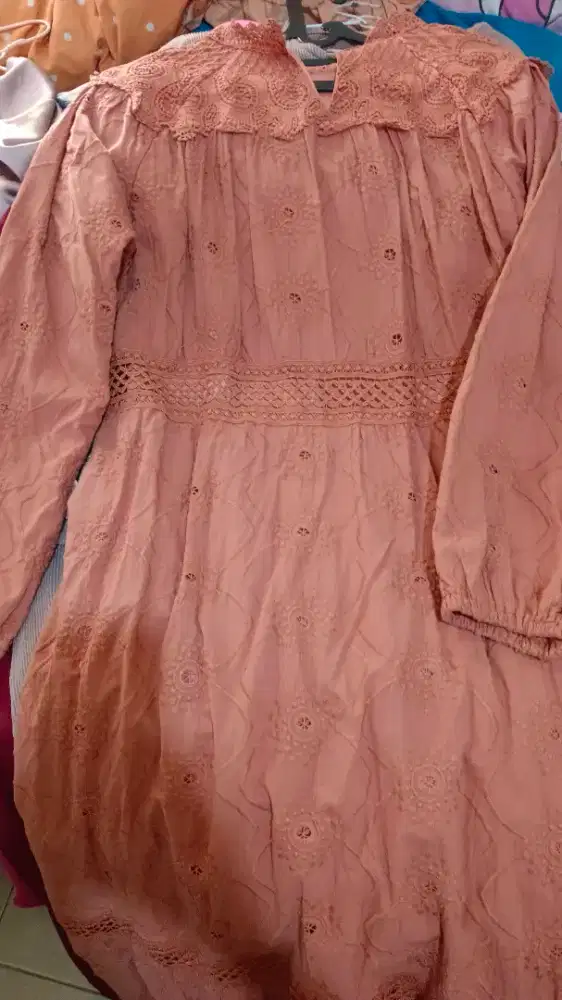 Baju ling dress cantik warna bata motif brukat