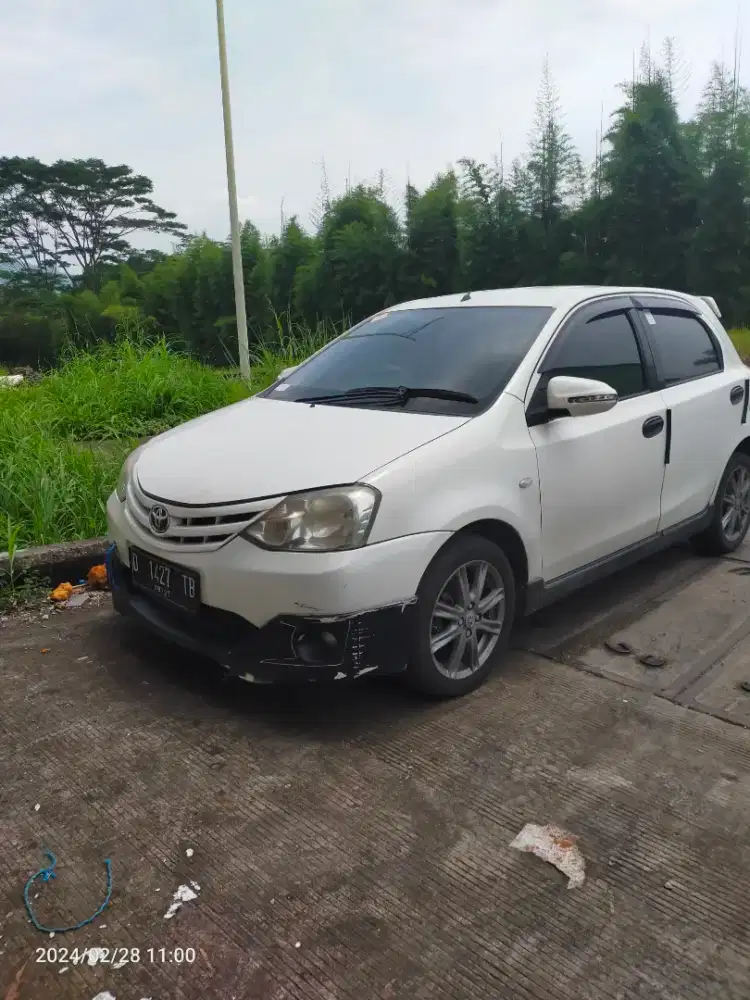 Etios Valco 1.2 G
