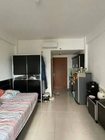 Bersih, luas, lengkap Apartemen Pinewood Lantai 8 view pool bikin adem