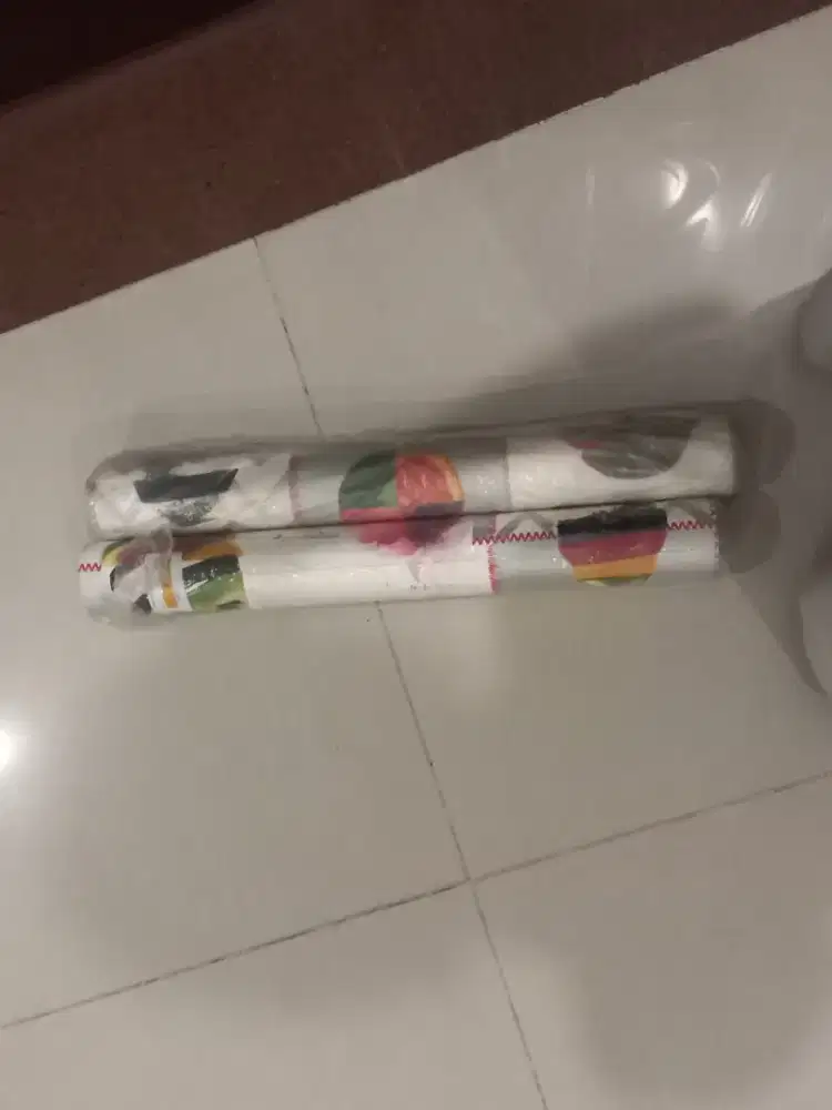 Jual wallpaper untuk cafe 2pcs cuci gudang