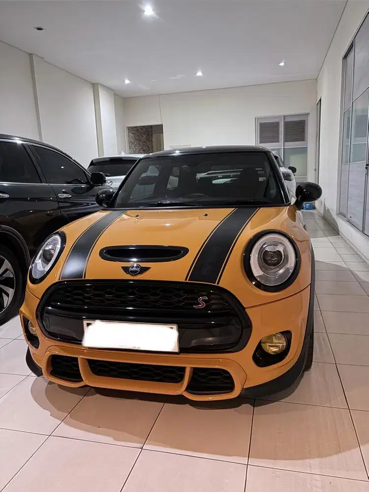 Mini Cooper Red Hot JCW 2016