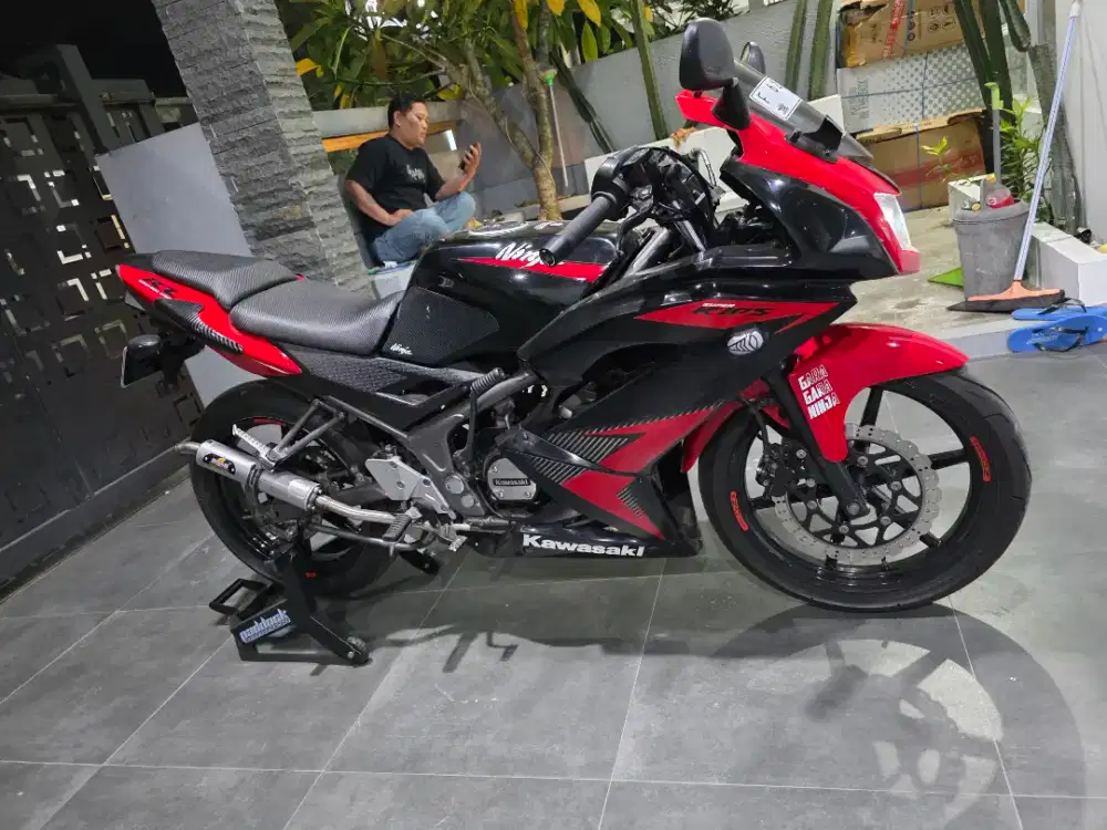 Kawasaki ninja RR new 2014 plat F