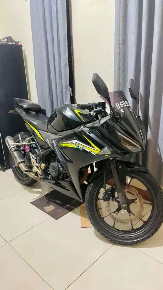 CBR150R tahun 2016