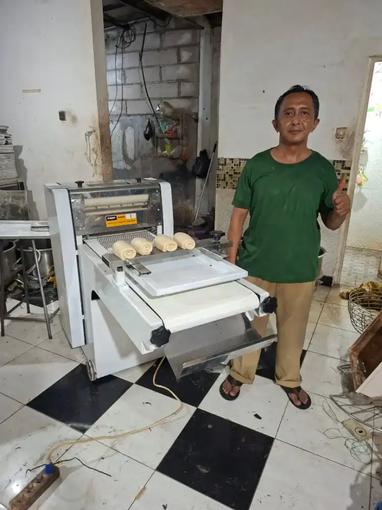 Mesin long moulder merk Good Friend Taiwan Gulung Roti Tawar
