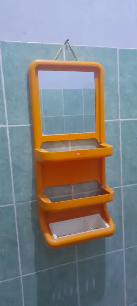 Dijual cermin kamar mandi