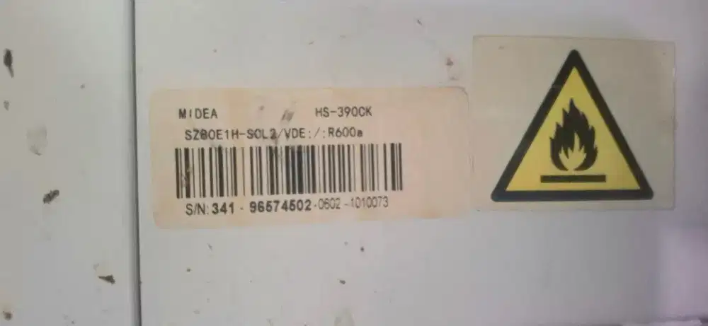 Frezzer box midea HS 390 CK