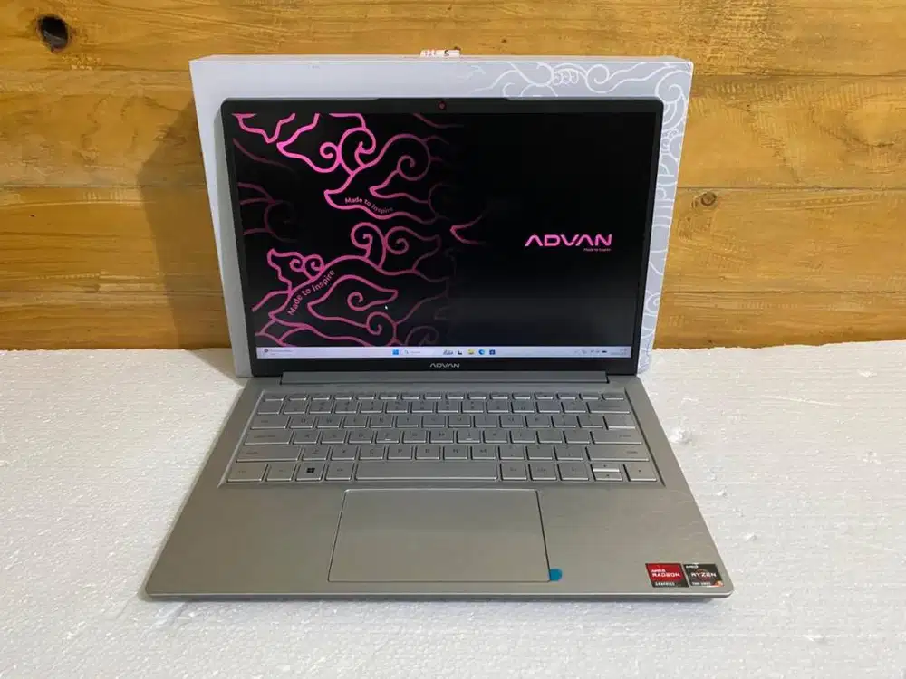 ADVAN WORKPLUS HARITAGE AMD RYZEN 5 7535HS Ram 16GB SSD 512GB WUXGA