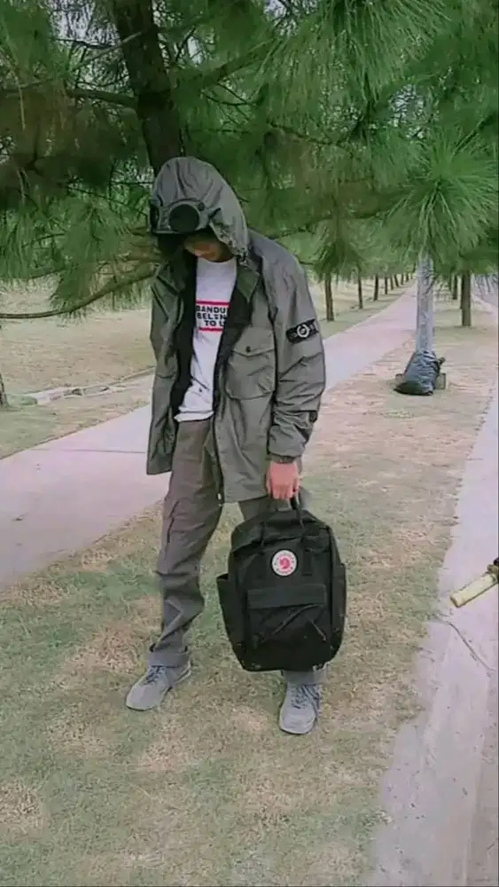 Sedang mencari pekerjaan