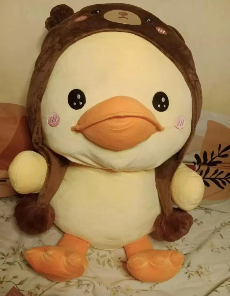 Boneka bebek manyun