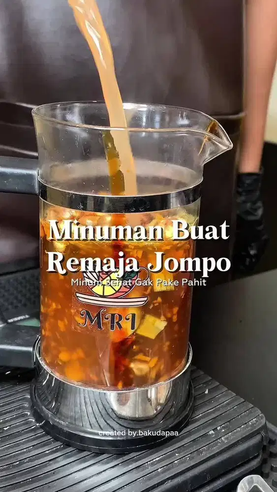 SPB / penjaga stand angkringan
