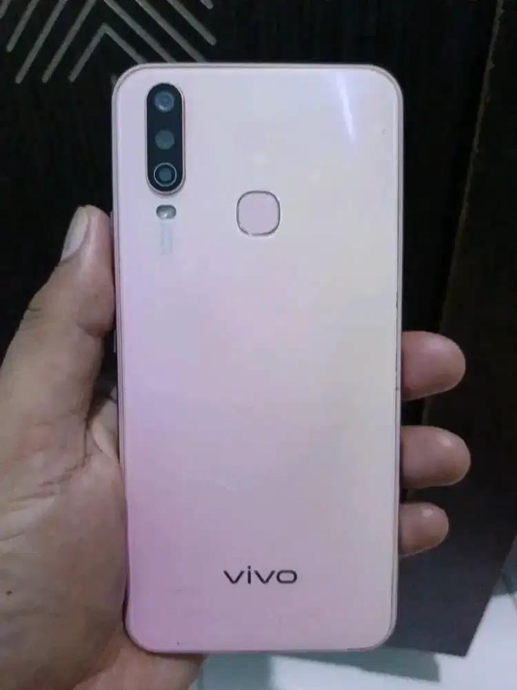 Vivo Y17 4/128 (Resmi)
