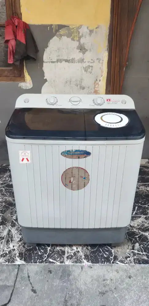 Mesin cuci daimitsu kapasitas 8kg