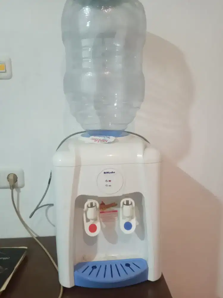 Dispenser Miyako Panas Dingin Oke +Galon