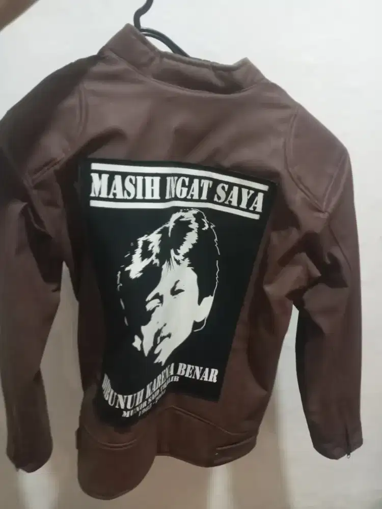 Jaket Kulit Munir