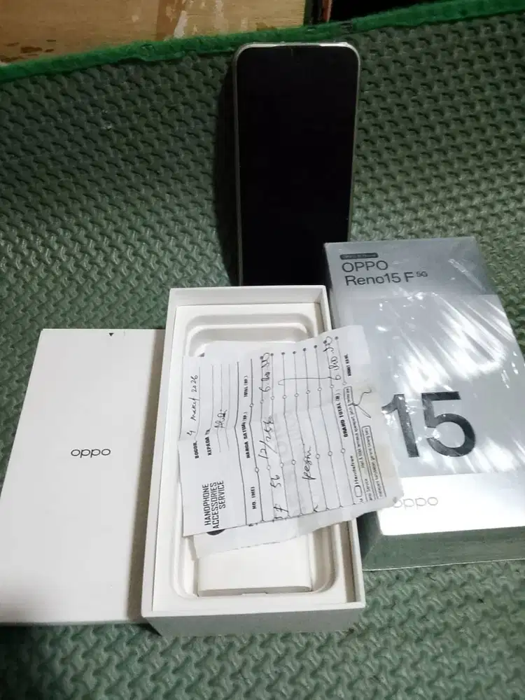 Oppo Reno 15F 5g (12/256 ) Fullseet