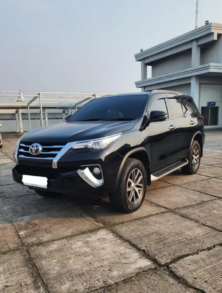 TOYOTA FORTUNER 2.4 VRZ AT TAHUN 2019