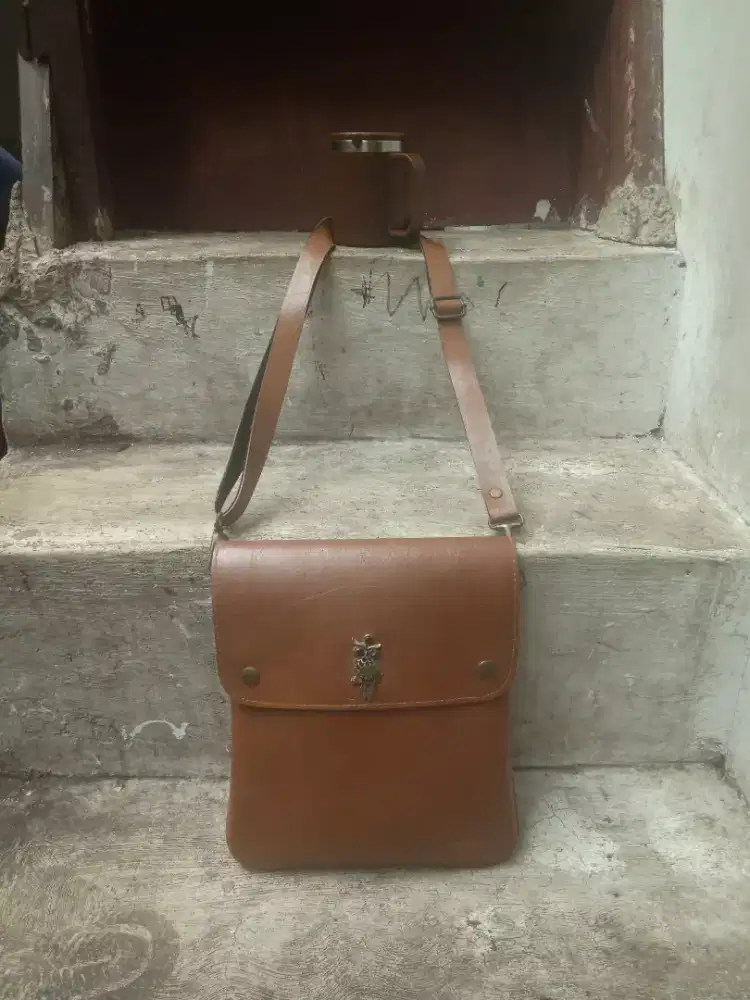 Tas Sling Bag Slim Kulit