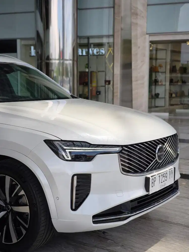 Volvo XC90 OTR Batam