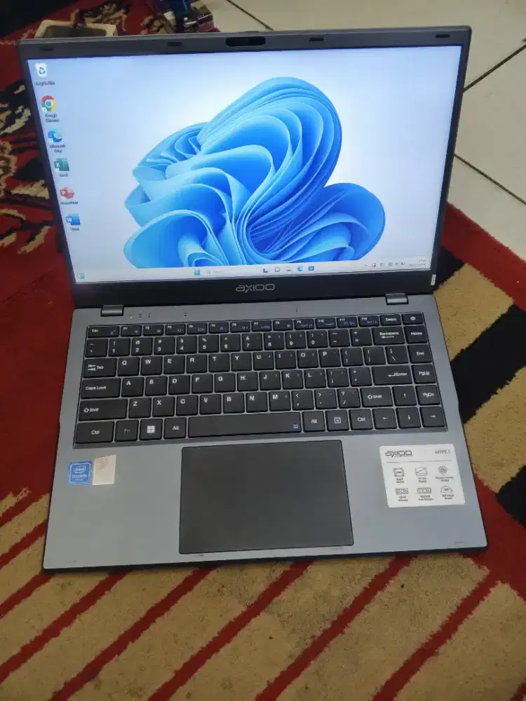 Dijual Laptop Axioo hype 1