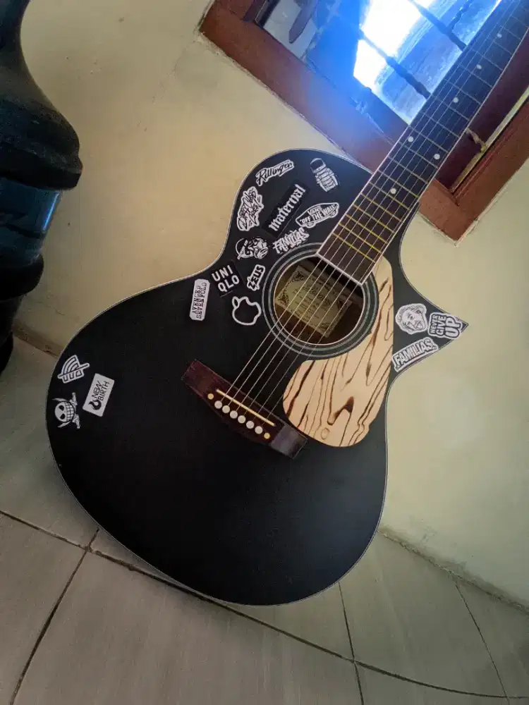 gitar ibones AN 567 NW