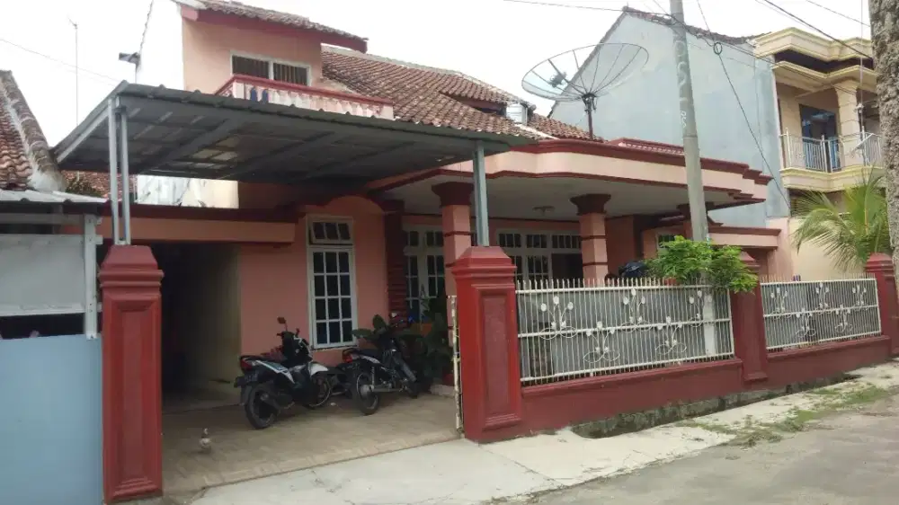 DIJUAL CEPAT RUMAH 2 LANTAI (BU)