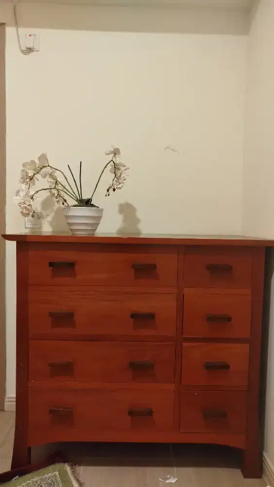 Lemari Drawers/Buffet