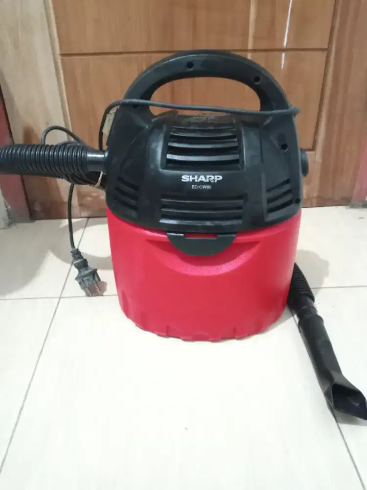 Vaccum cleaner SHARP EC-CW60