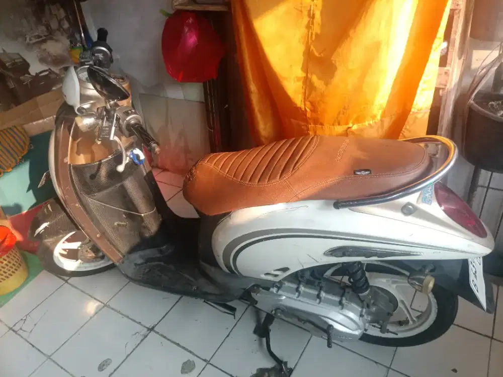 Honda scoopy karbu 2011