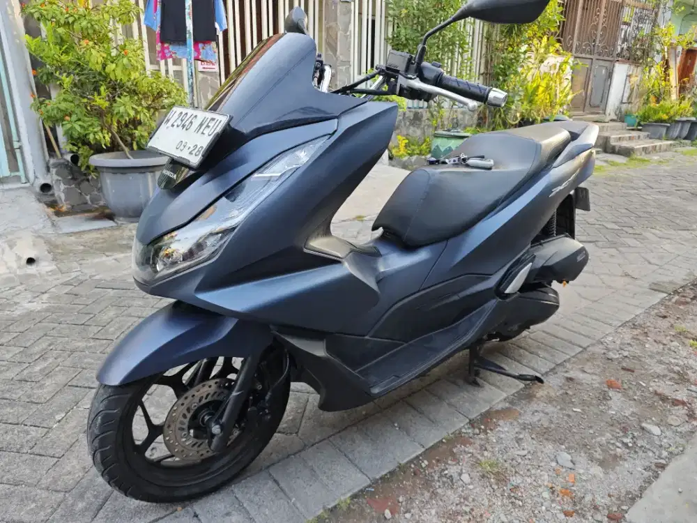 Honda pcx jual cpt 2023 km 35 plat w sda istimewa
