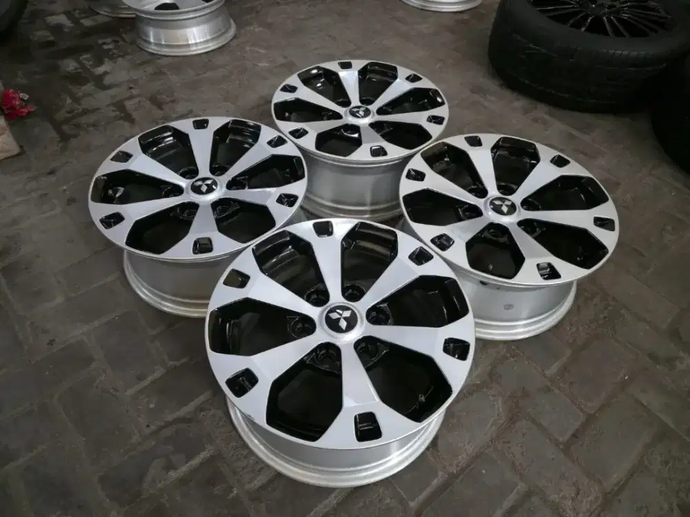 Velg Ori Mitsubishi Pajero Dakar ROCKFORD R17 Exceed GLX Strada Triton