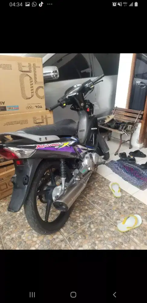 Jual honda kharisma 2004 Pribadi