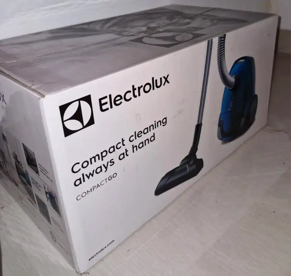 Vacuum cleaner electrolux  z1220 (compactGo)