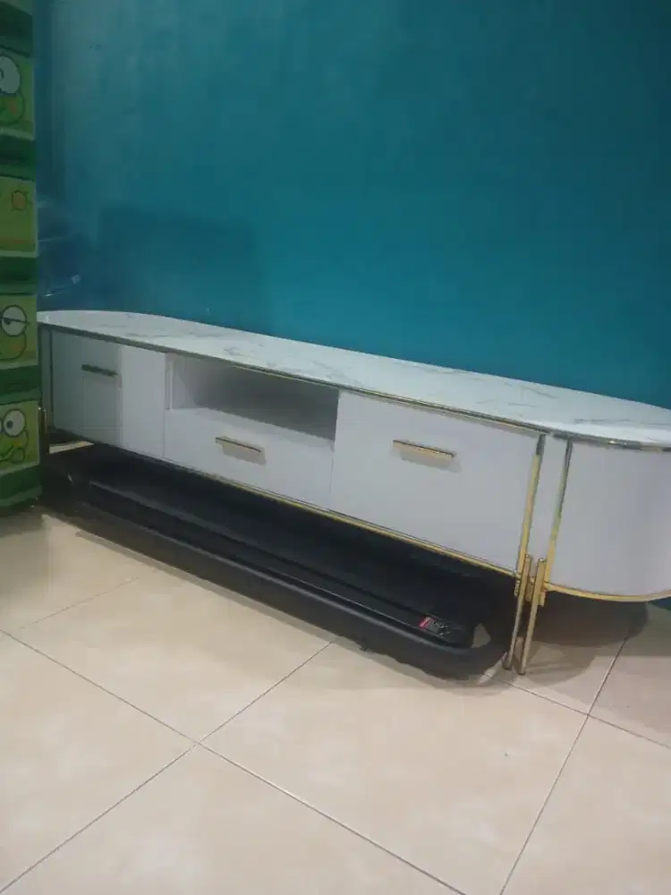 Jual meja tv second