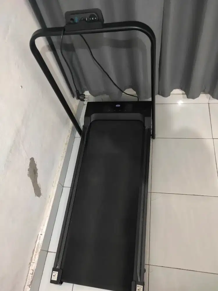 Running Pad/Treadmil TWEN RP7H