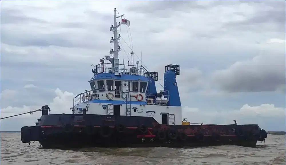 Dijual Kapal Tugboat Tahun 2013 Mesin Caterpillar 670x2hp