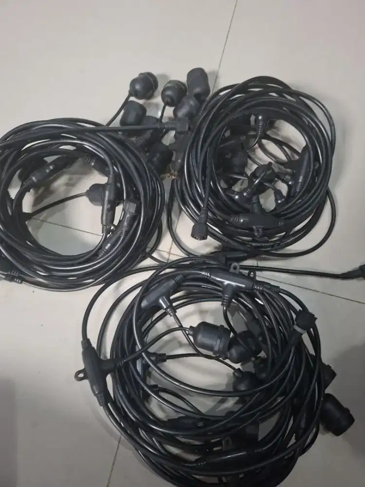 kabel dan lampu cafe bisa untuk outdoor