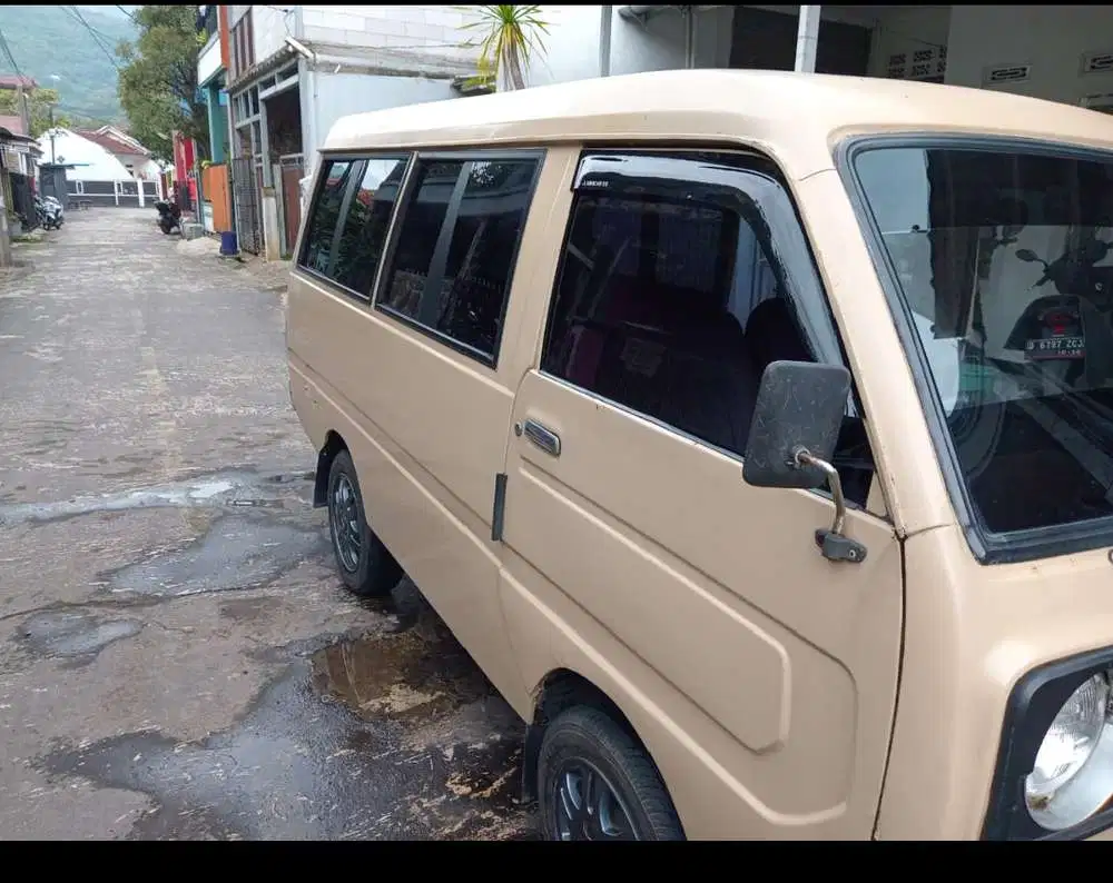 Mitsubishi Minicab 1981 Bensin