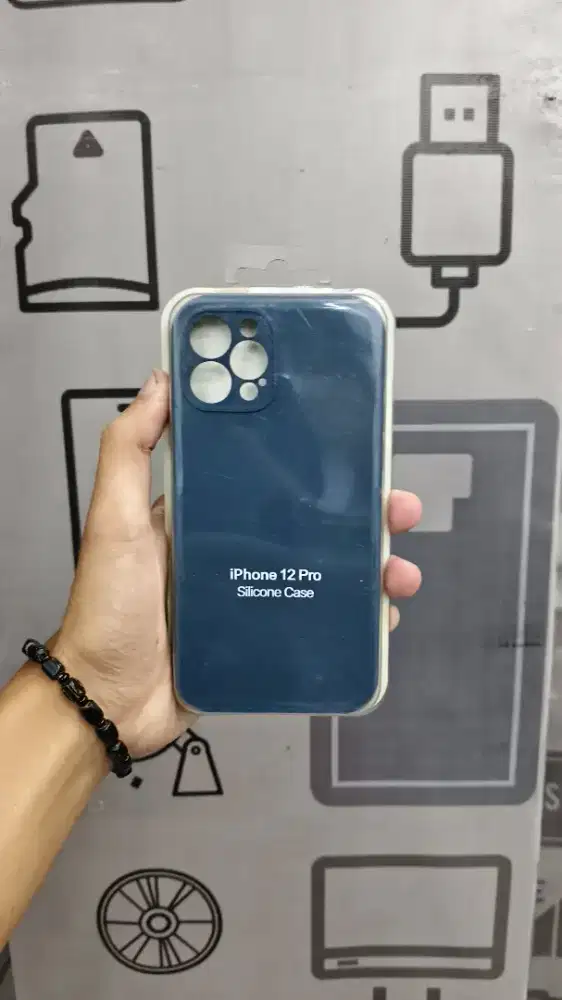 Casing iPhone 12 Pro