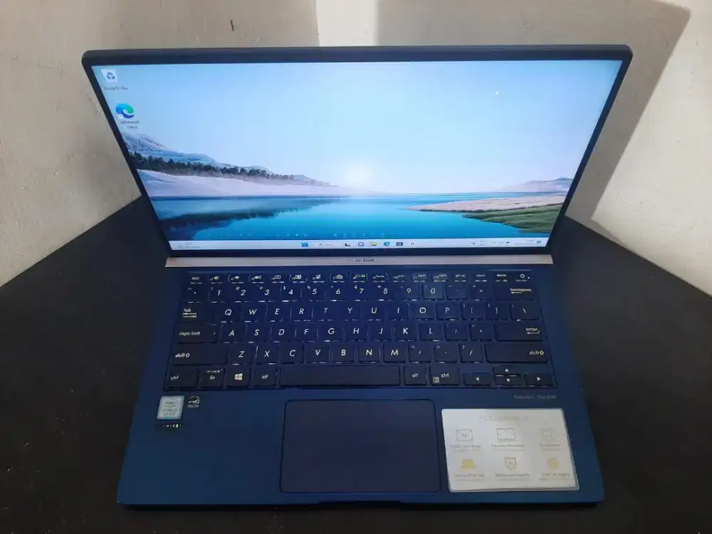 Laptop Asus ZenBook Core i5